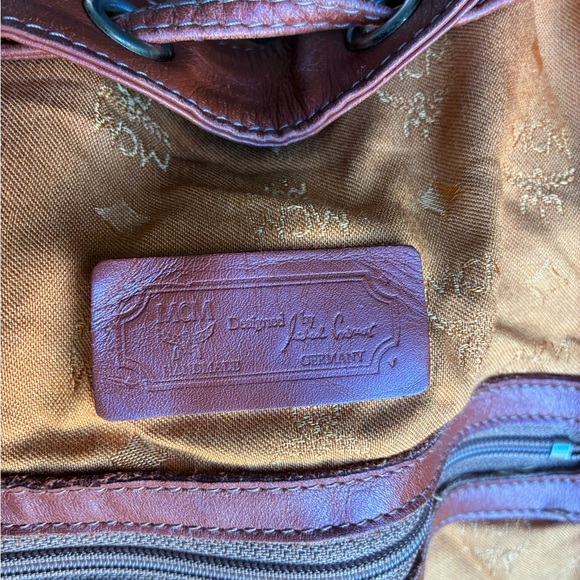 MCM Visetos monogram drawstring bucket bag with gold-tone hardware - Picture 6 of 7